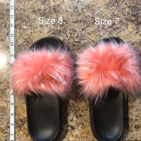 🌴 BOGO FREE Pink furry pool slides - Picture 3 of 3